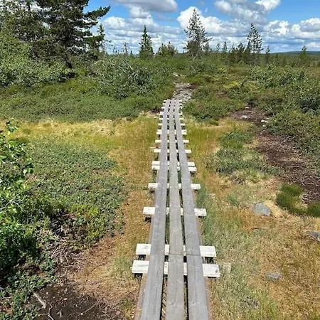 Tatil Evi Hostkos Og Ro Pa Budor, 4 Roms Med Peis Og Wifi
