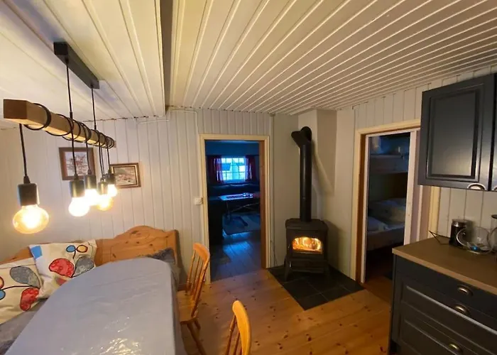 Hostkos Og Ro Pa Budor, 4 Roms Med Peis Og Wifi Nyaraló Nordset