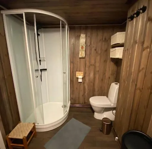 Høstkos Og Ro På Budor I Vinterferien , 4 Roms Med Peis Og Wifi