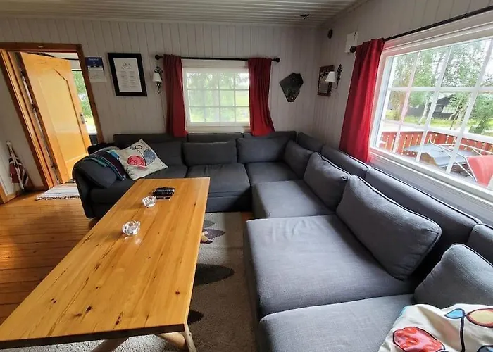 Høstkos Og Ro På Budor I Vinterferien , 4 Roms Med Peis Og Wifi Nordset