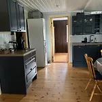 Дом отдыха Hostkos Og Ro Pa Budor, 4 Roms Med Peis Og Wifi *