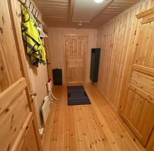 Hostkos Og Ro Pa Budor, 4 Roms Med Peis Og Wifi Nordset